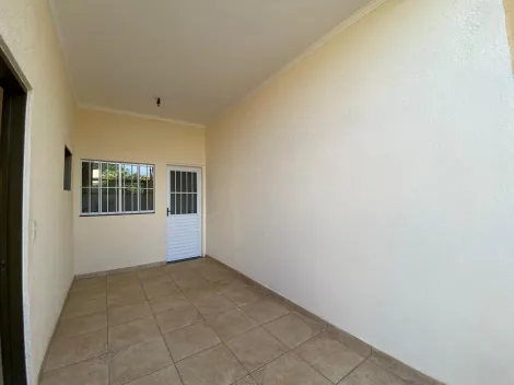 Alugar Casa / Padrão em São José do Rio Preto R$ 1.700,00 - Foto 4