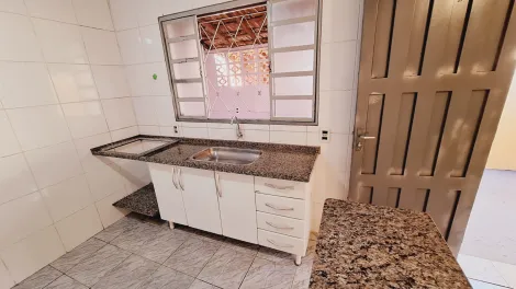 Alugar Casa / Padrão em São José do Rio Preto apenas R$ 700,00 - Foto 4