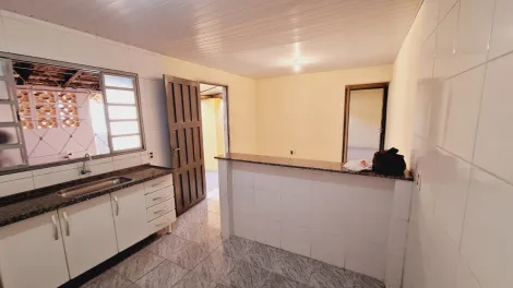 Alugar Casa / Padrão em São José do Rio Preto. apenas R$ 700,00