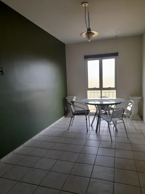 Alugar Apartamento / Padrão em São José do Rio Preto R$ 900,00 - Foto 2