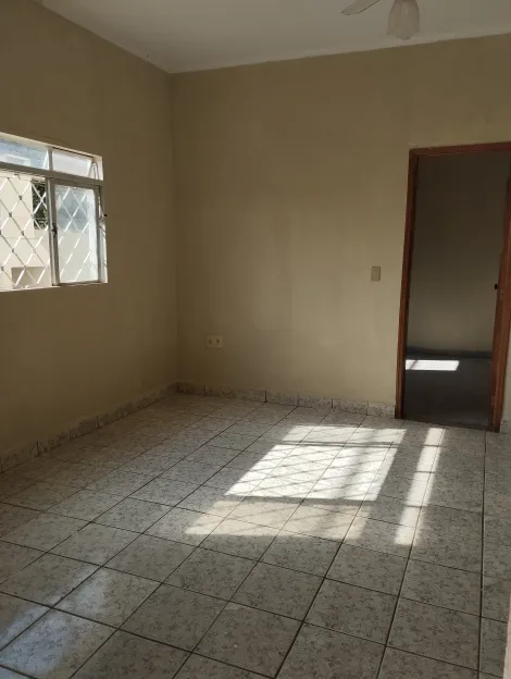 Alugar Casa / Padrão em São José do Rio Preto R$ 1.200,00 - Foto 13