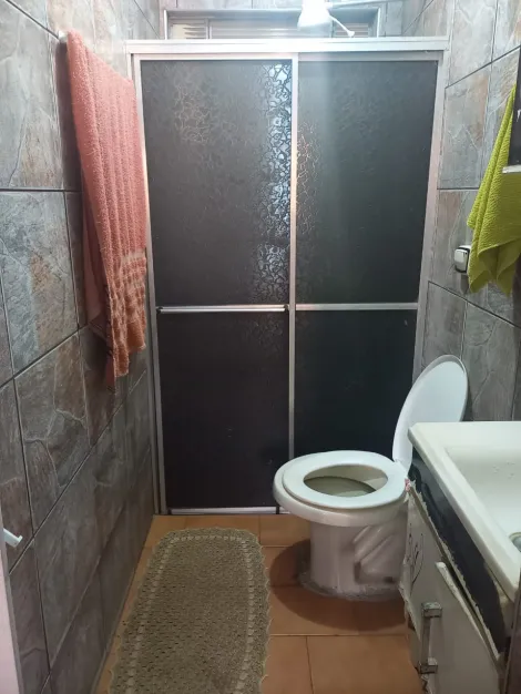 Comprar Casa / Padrão em São José do Rio Preto R$ 220.000,00 - Foto 3