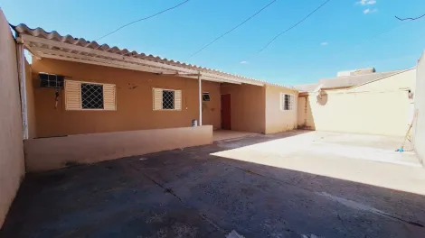 Alugar Casa / Padrão em São José do Rio Preto R$ 1.300,00 - Foto 2