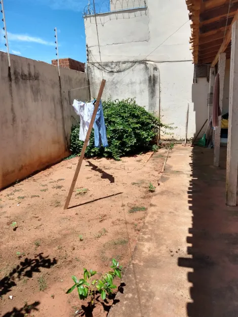 Comprar Casa / Padrão em São José do Rio Preto R$ 200.000,00 - Foto 13