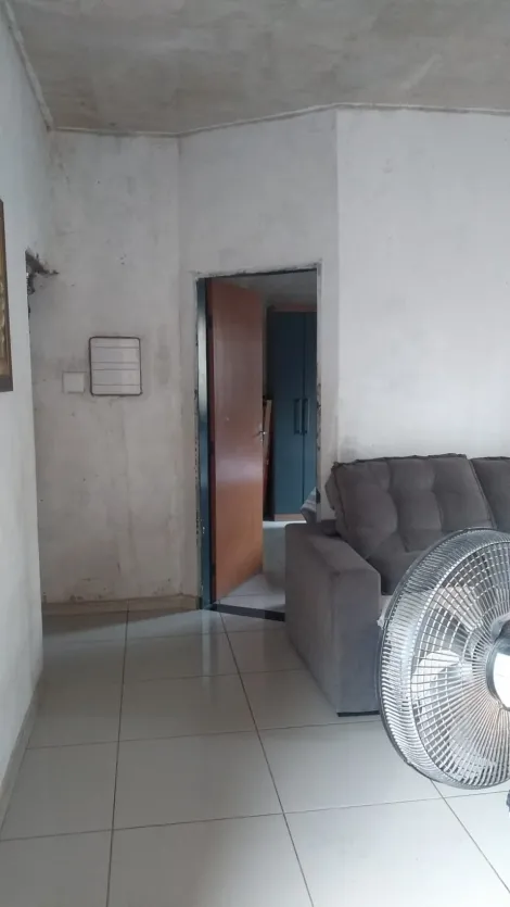 Comprar Casa / Padrão em São José do Rio Preto R$ 250.000,00 - Foto 5