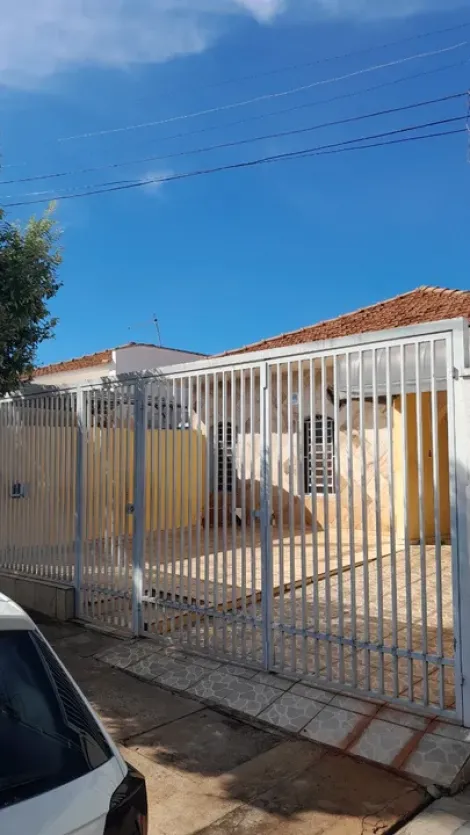 Alugar Casa / Padrão em São José do Rio Preto. apenas R$ 2.500,00