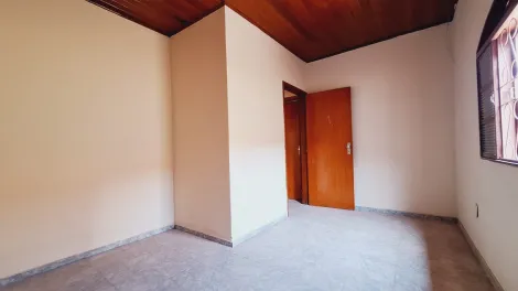 Alugar Casa / Padrão em São José do Rio Preto R$ 1.100,00 - Foto 4