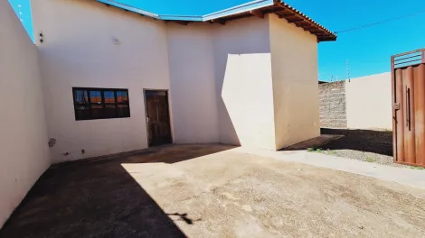 Alugar Casa / Padrão em São José do Rio Preto R$ 1.300,00 - Foto 3