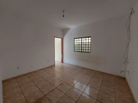 Alugar Casa / Padrão em São José do Rio Preto R$ 1.000,00 - Foto 1