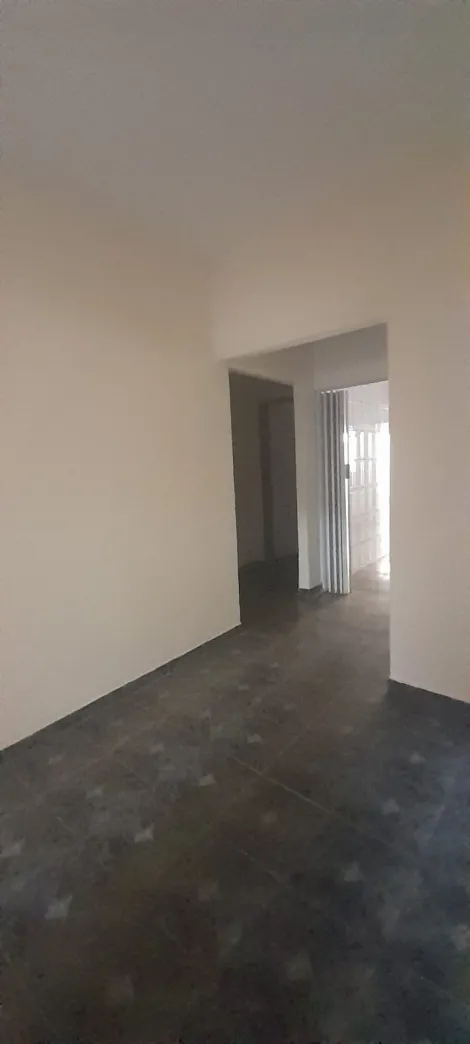 Alugar Casa / Padrão em São José do Rio Preto R$ 1.600,00 - Foto 6