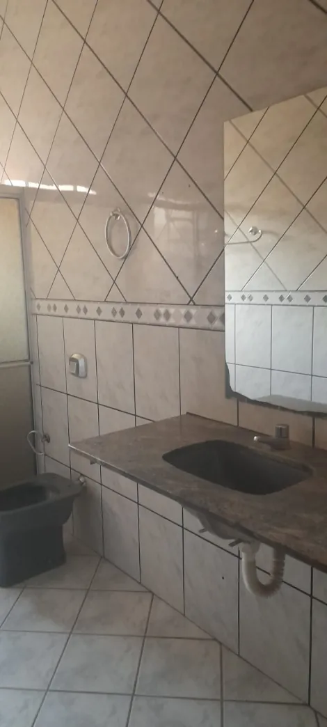 Alugar Casa / Padrão em São José do Rio Preto R$ 1.600,00 - Foto 8