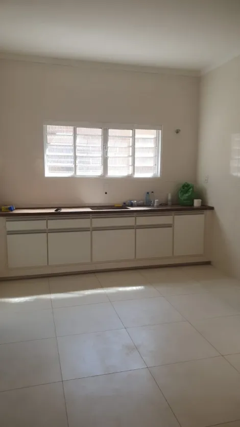 Alugar Casa / Padrão em São José do Rio Preto R$ 2.200,00 - Foto 9