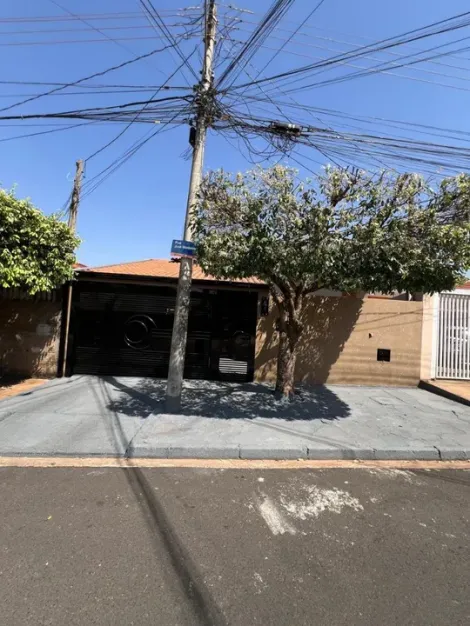 Alugar Casa / Padrão em São José do Rio Preto. apenas R$ 400.000,00