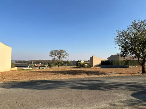 Terreno / Condomínio em Fronteira 