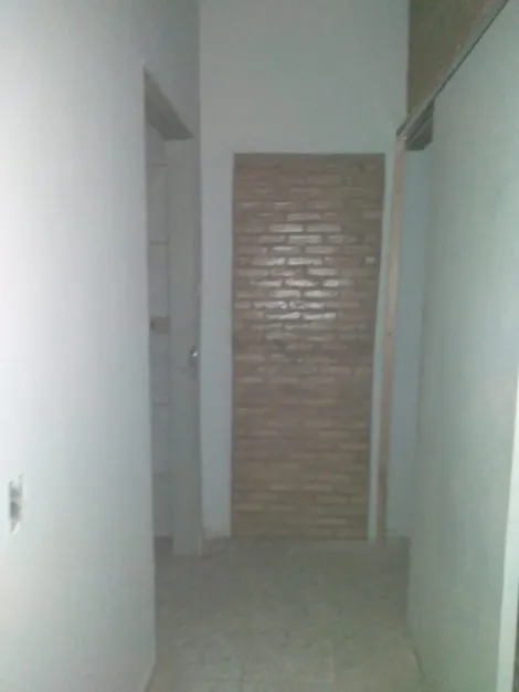 Alugar Casa / Padrão em São José do Rio Preto R$ 1.000,00 - Foto 3