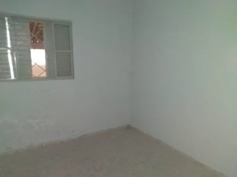 Alugar Casa / Padrão em São José do Rio Preto R$ 1.000,00 - Foto 4