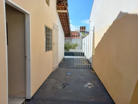 Comprar Casa / Padrão em São José do Rio Preto R$ 230.000,00 - Foto 3