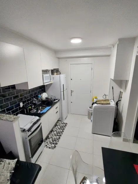 Apartamento / Padrão em São Paulo 