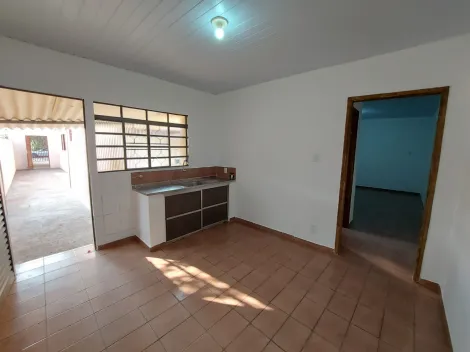 Alugar Casa / Padrão em São José do Rio Preto R$ 730,00 - Foto 2