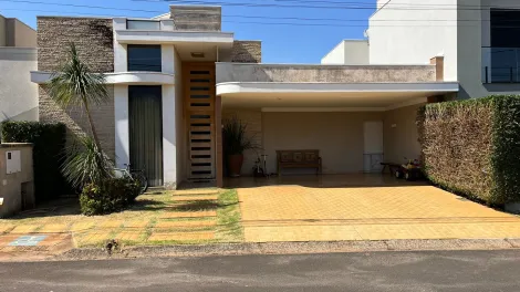 Casa / Condomínio em Mirassol 