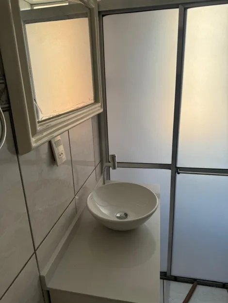 Comprar Apartamento / Padrão em São José do Rio Preto R$ 250.000,00 - Foto 13