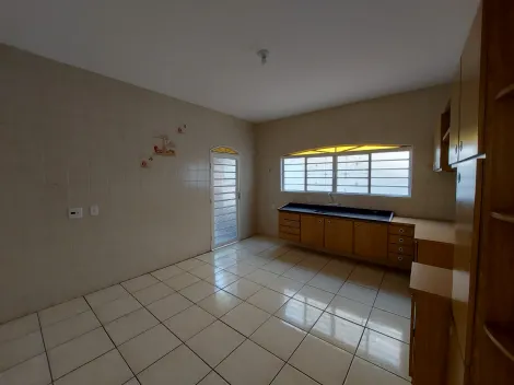 Alugar Casa / Padrão em Guapiaçu R$ 2.500,00 - Foto 5