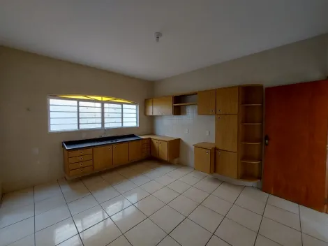 Alugar Casa / Padrão em Guapiaçu R$ 2.500,00 - Foto 6