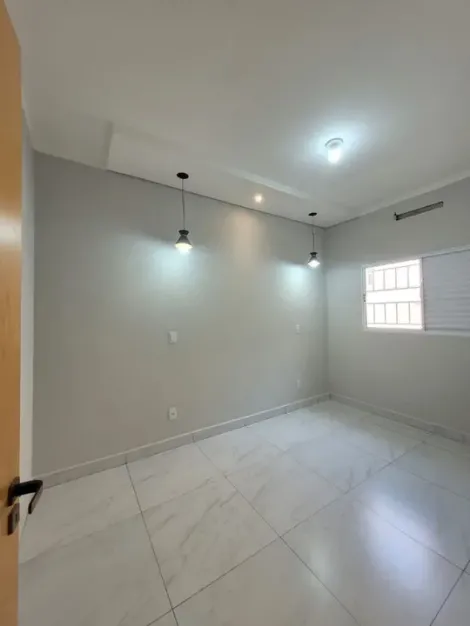 Comprar Casa / Padrão em Mirassol R$ 400.000,00 - Foto 7