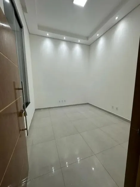 Comprar Casa / Padrão em São José do Rio Preto R$ 380.000,00 - Foto 4