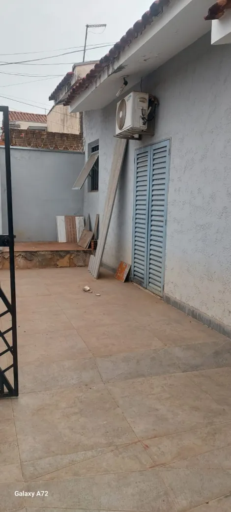 Alugar Casa / Padrão em São José do Rio Preto. apenas R$ 350.000,00