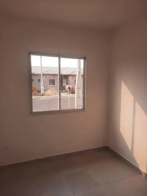 Alugar Casa / Condomínio em Bady Bassitt R$ 1.250,00 - Foto 2