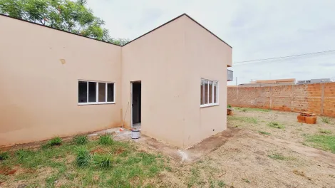 Alugar Casa / Padrão em São José do Rio Preto R$ 1.200,00 - Foto 4