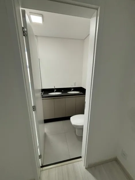 Alugar Apartamento / Padrão em São José do Rio Preto R$ 3.400,00 - Foto 17