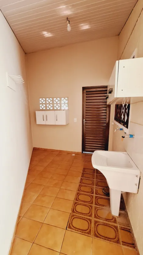 Alugar Casa / Padrão em São José do Rio Preto R$ 1.300,00 - Foto 13