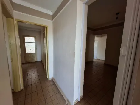 Alugar Casa / Padrão em São José do Rio Preto. apenas R$ 1.100,00