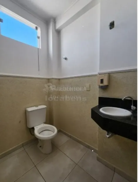 Alugar Comercial / Sala em São José do Rio Preto R$ 1.500,00 - Foto 4