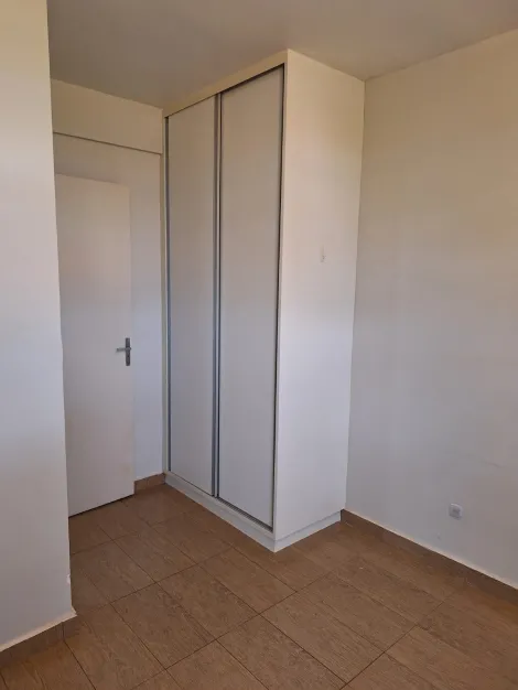 Alugar Apartamento / Padrão em São José do Rio Preto R$ 1.800,00 - Foto 7