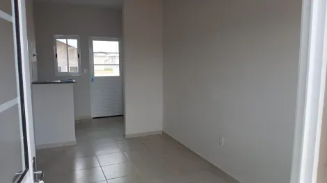 Alugar Casa / Padrão em São José do Rio Preto. apenas R$ 700,00