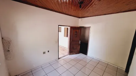 Alugar Casa / Padrão em São José do Rio Preto R$ 1.000,00 - Foto 2