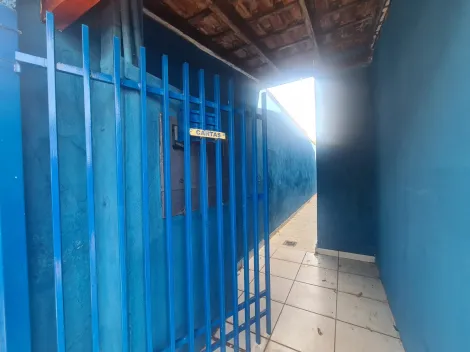 Alugar Casa / Padrão em São José do Rio Preto. apenas R$ 850,00