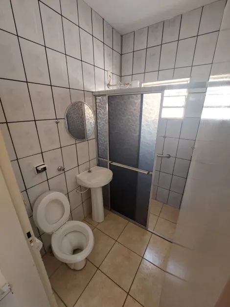 Alugar Casa / Padrão em São José do Rio Preto R$ 1.200,00 - Foto 7