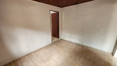 Alugar Casa / Padrão em São José do Rio Preto R$ 850,00 - Foto 3