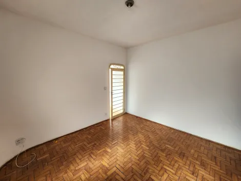 Alugar Casa / Padrão em São José do Rio Preto R$ 1.200,00 - Foto 3