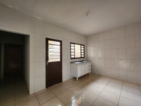 Alugar Casa / Padrão em Guapiaçu R$ 1.150,00 - Foto 4