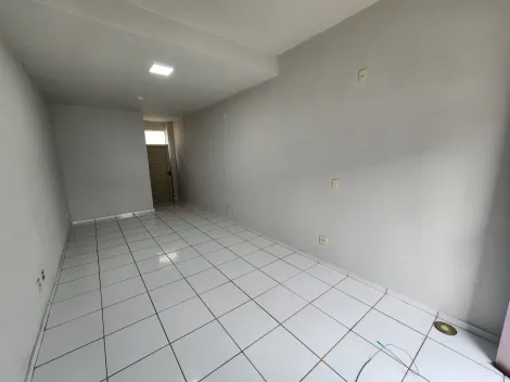 Alugar Comercial / Salão em São José do Rio Preto. apenas R$ 880,00