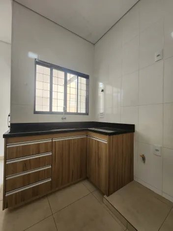 Alugar Casa / Padrão em São José do Rio Preto R$ 1.800,00 - Foto 4