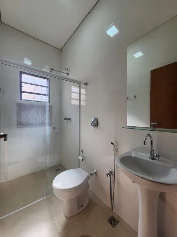 Alugar Casa / Padrão em São José do Rio Preto R$ 1.800,00 - Foto 10