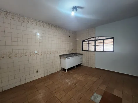 Alugar Casa / Padrão em São José do Rio Preto R$ 1.100,00 - Foto 4