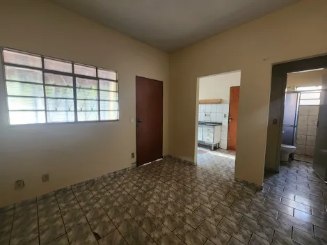 Alugar Casa / Padrão em São José do Rio Preto R$ 850,00 - Foto 3