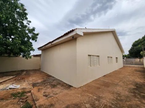 Alugar Casa / Padrão em São José do Rio Preto R$ 1.300,00 - Foto 15